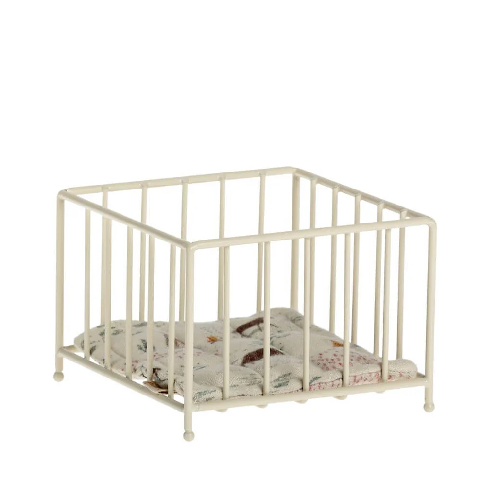 Maileg Playpen Off White Maileg Playpen Off White