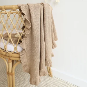 Snuggle Hunny Kids Hazelnut Ruffle Knit Organic Baby Blanket Snuggle Hunny Kids Hazelnut Ruffle Knit Organic Baby Blanket