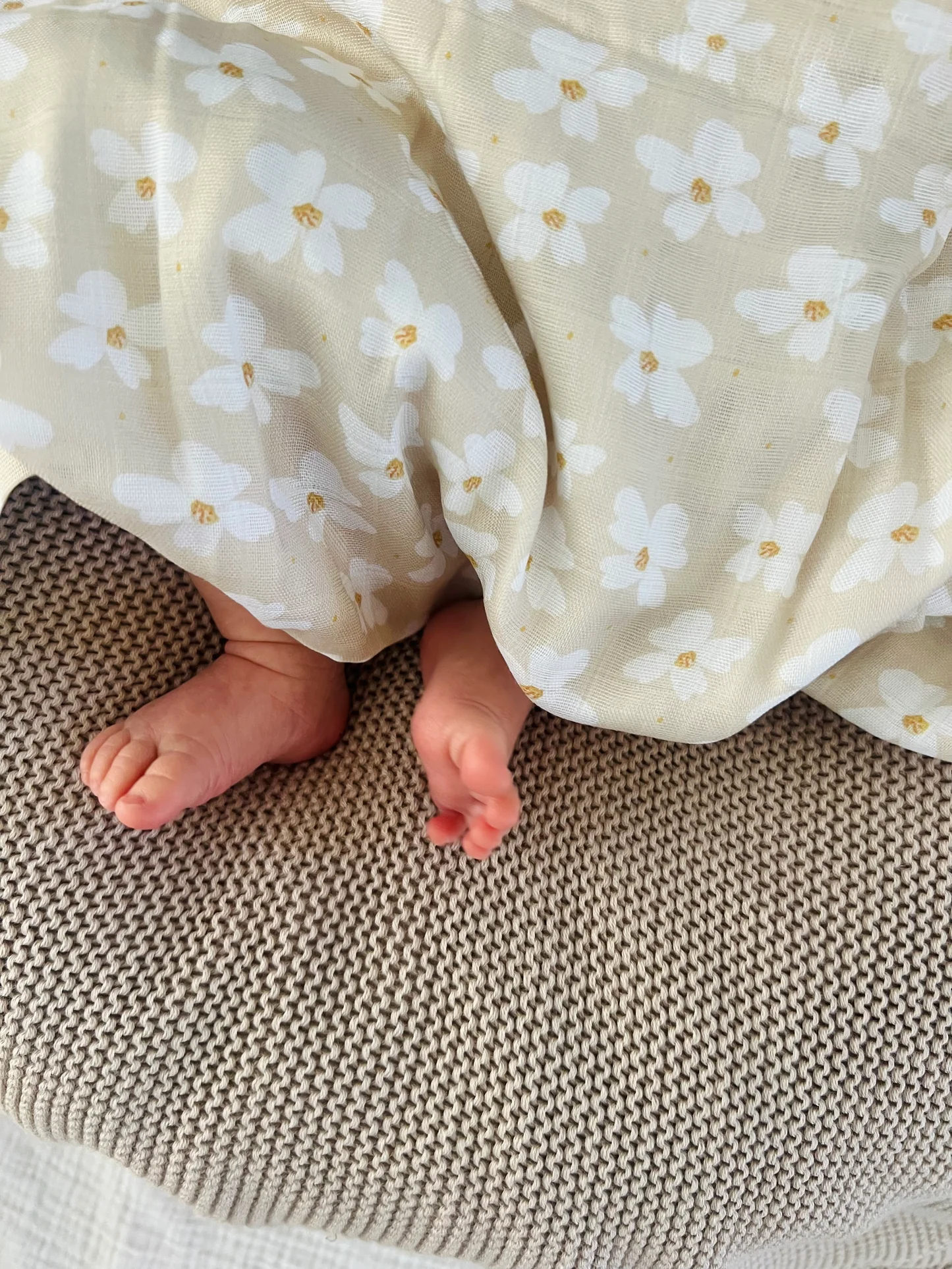 Cuddle Bug & Co Bamboo Muslin Wrap Lottie2 Cuddle Bug & Co Bamboo Muslin Wrap Lottie - Image 3