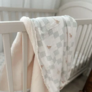 Pop Ya Tot Goosey Gander Fur Lined Cot Blanket Pop Ya Tot Goosey Gander Fur Lined Cot Blanket