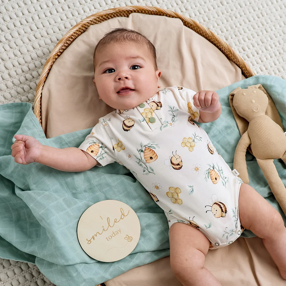 Snuggle Hunny Bumblebees Short Sleeve Organic Bodysuit1 Snuggle Hunny Bumblebees Short Sleeve Organic Bodysuit - Image 2
