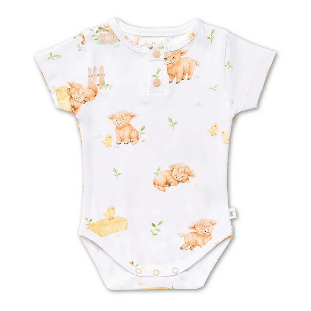 Snuggle Hunny Highland Cows Short Sleeve Organic Bodysuit Snuggle Hunny Highland Cows Short Sleeve Organic Bodysuit